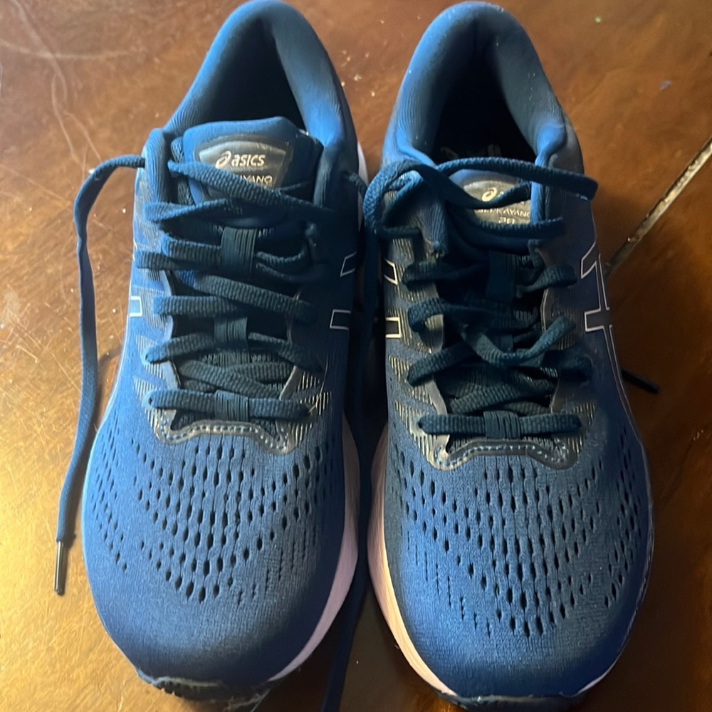 ASICS Gel-Kayano 28